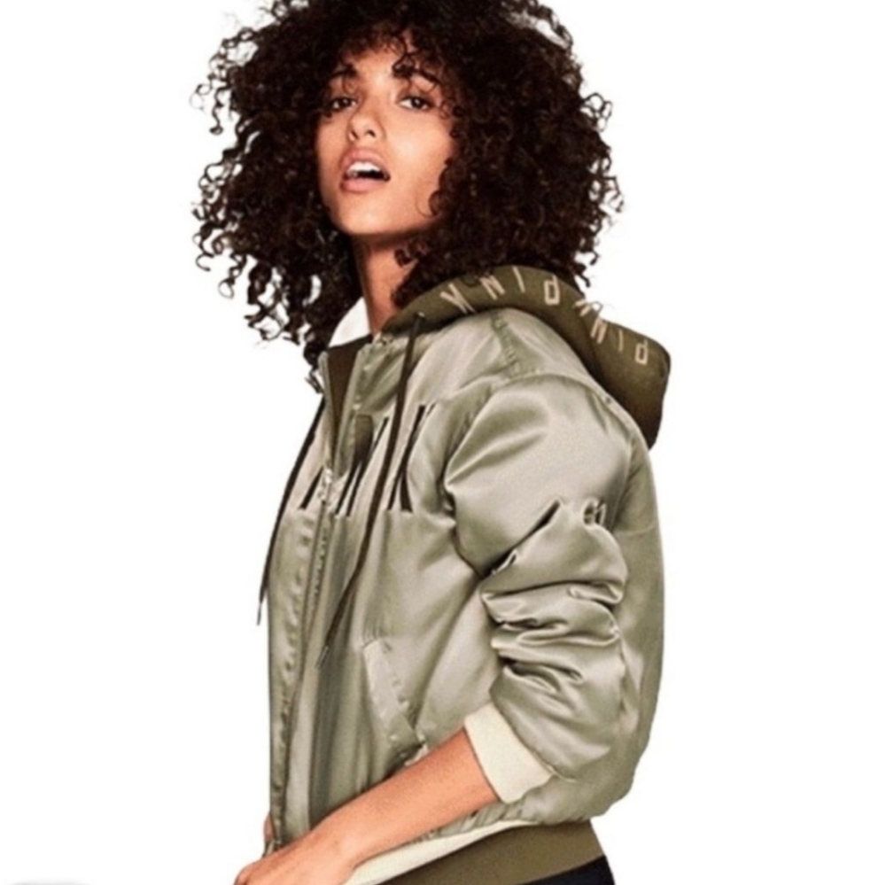 VICTORIA'S SECRET VS PINK HOODED BOMBER JACKET ARMY GREEN COLOR SIZE MEDIUM